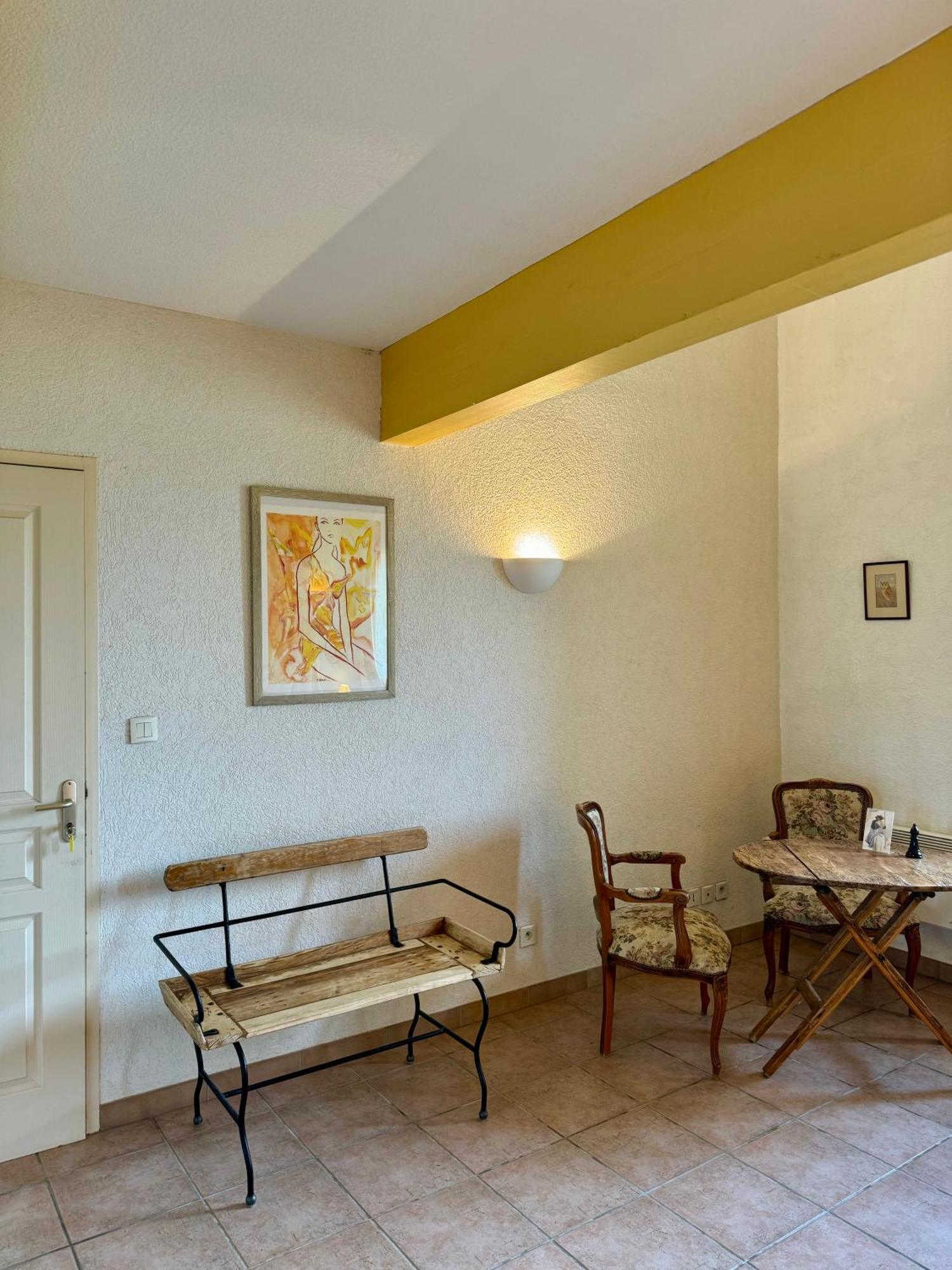 Mas Du Grand Peloux Otel Port-Saint-Louis-du-Rhône Oda fotoğraf