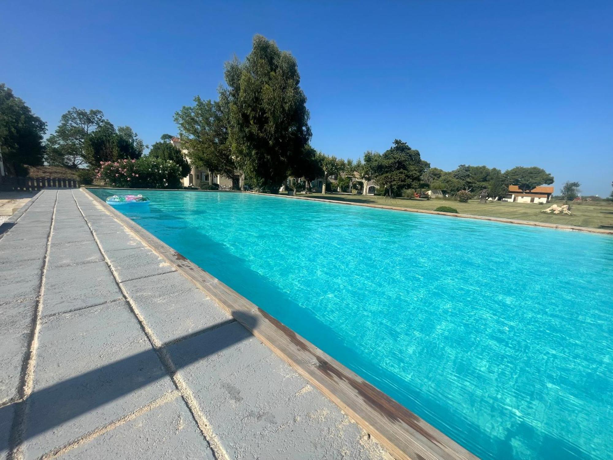 Mas Du Grand Peloux Otel Port-Saint-Louis-du-Rhône Dış mekan fotoğraf