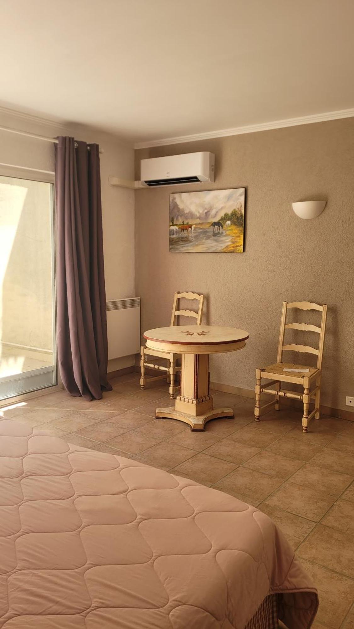 Mas Du Grand Peloux Otel Port-Saint-Louis-du-Rhône Dış mekan fotoğraf