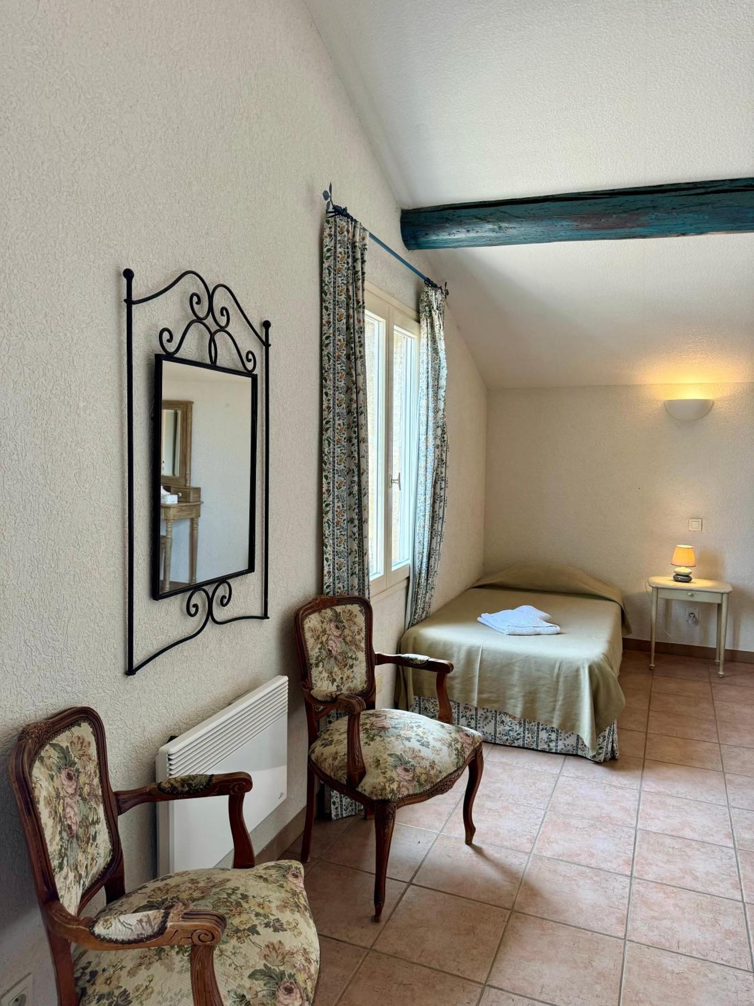Mas Du Grand Peloux Otel Port-Saint-Louis-du-Rhône Dış mekan fotoğraf