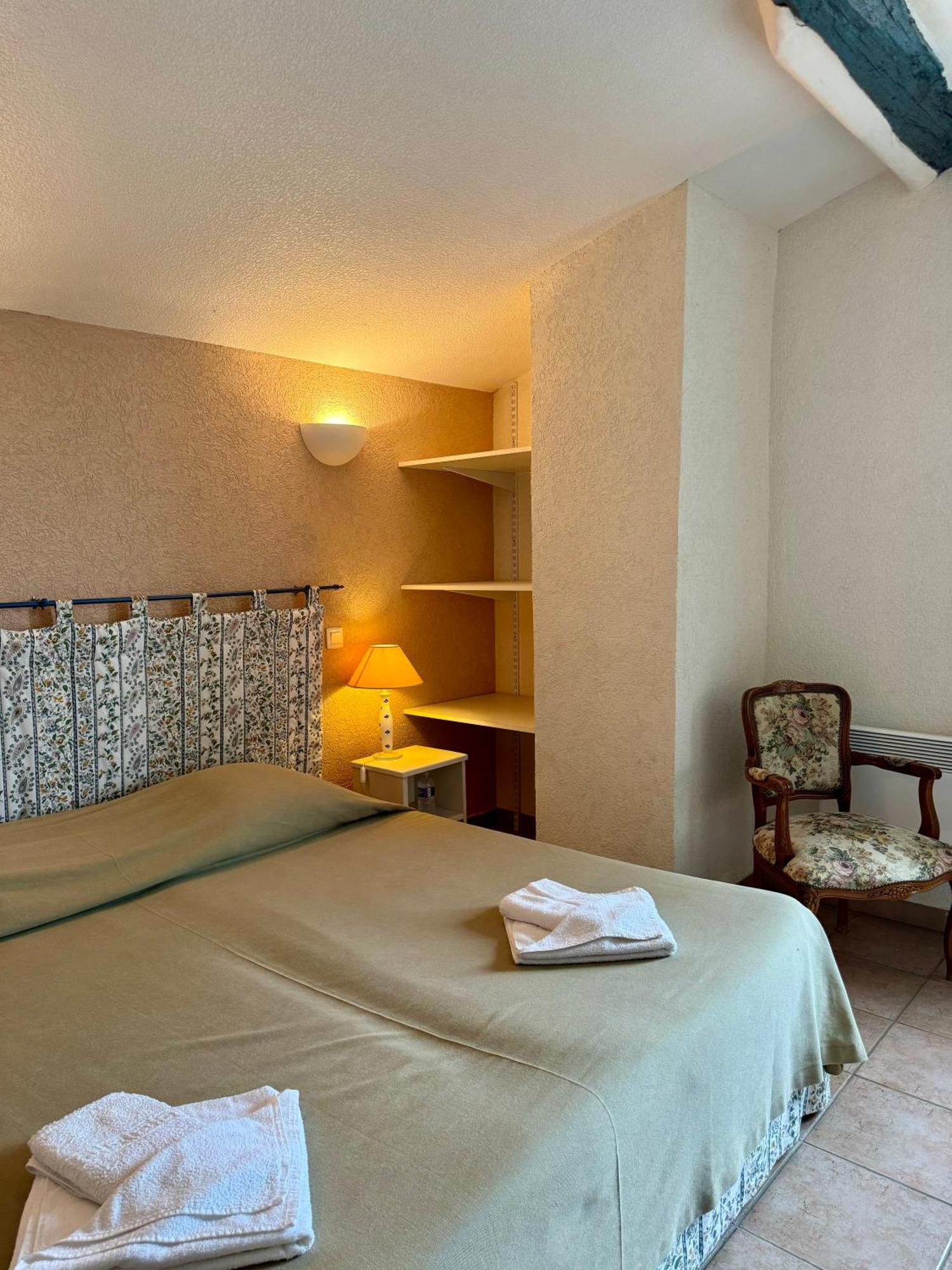 Mas Du Grand Peloux Otel Port-Saint-Louis-du-Rhône Dış mekan fotoğraf